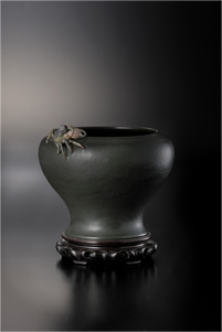 琅玕釉蟹付花瓶